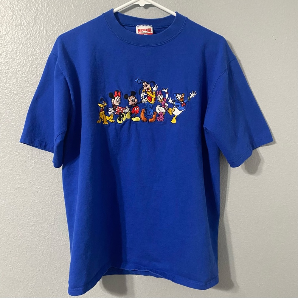 vintage embroidered disney tee
